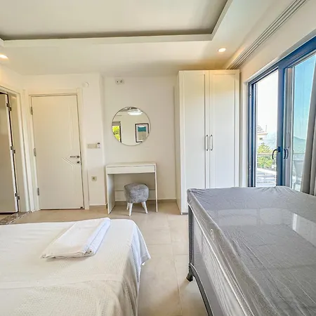 Alya, Spacious 4 Bed With Private Pool * フェティエ