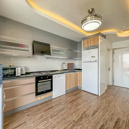 Alya, Spacious 4 Bed With Private Pool フェティエ
