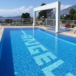 Βίλα Alya, Spacious 4 Bed With Private Pool Φετιγιέ