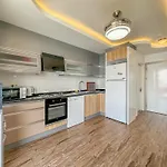 Alya, Spacious 4 Bed With Private Pool Φετιγιέ
