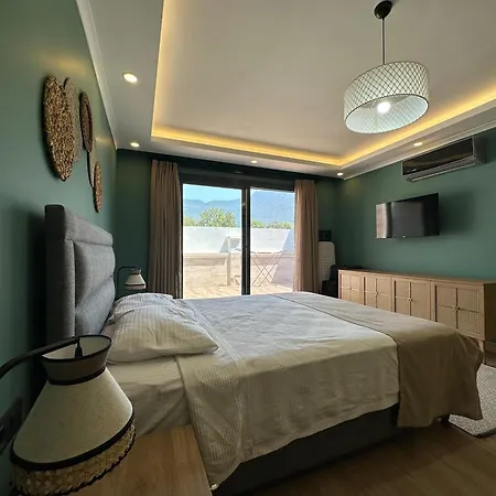 Vilă Alya, Spacious 4 Bed With Private Pool