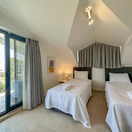 וילה Alya, Spacious 4 Bed With Private Pool *