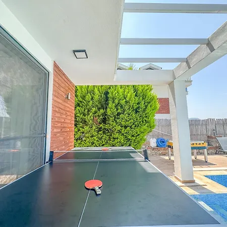 Alya, Spacious 4 Bed With Private Pool فيلة فتحية